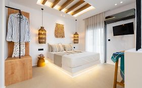 Elvirtus Suites