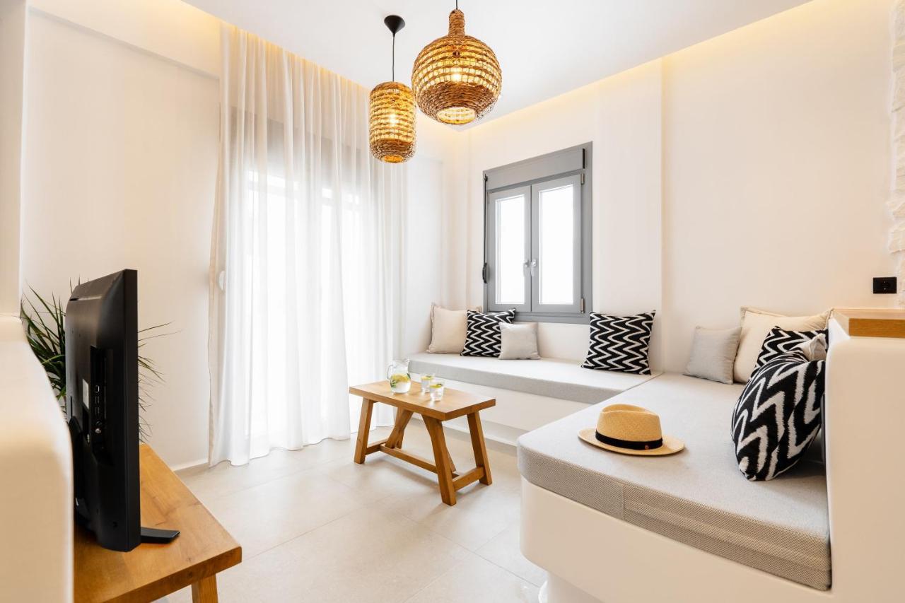 Elvirtus Suites Naxos City Εξωτερικό φωτογραφία